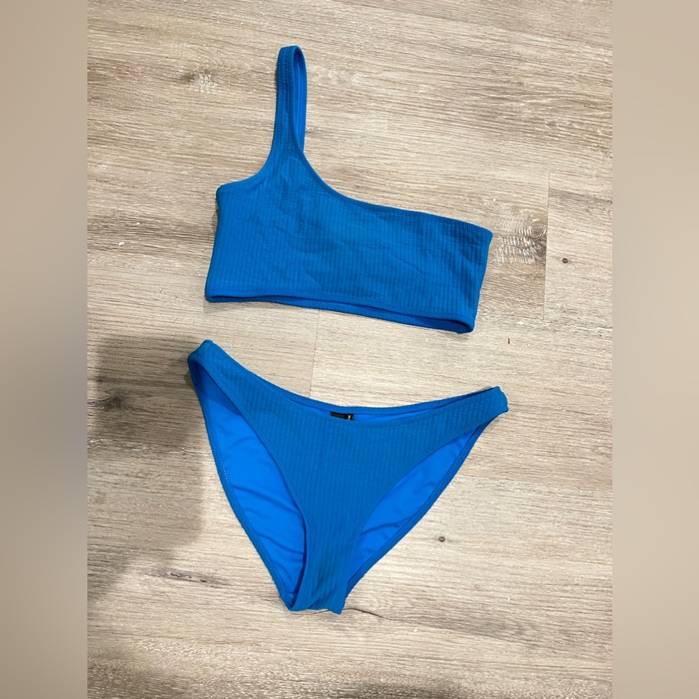 TRIANGL BIKINI SET!!